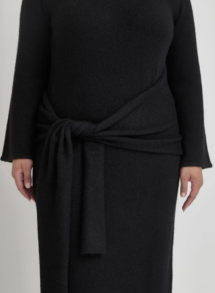 4th and Reckless Knitwear Women Black Plus Size Tie Front Maxi Dress Mollie