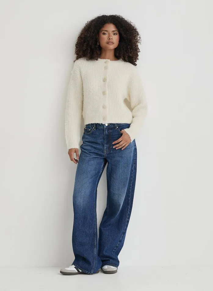 4th and Reckless Knitwear Women Cream Fluffy Knit Crew Neck Cardigan Kinsley