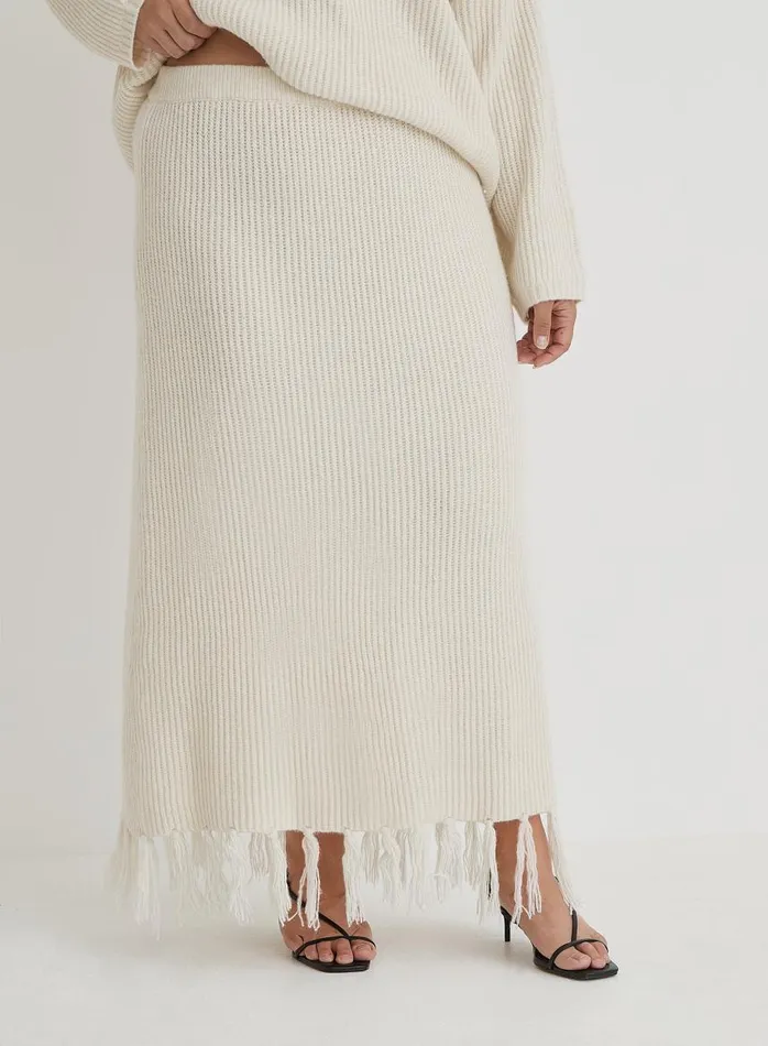 4th and Reckless Knitwear Women Cream Plus Size Knit Tassle Trim Maxi Skirt Fallon
