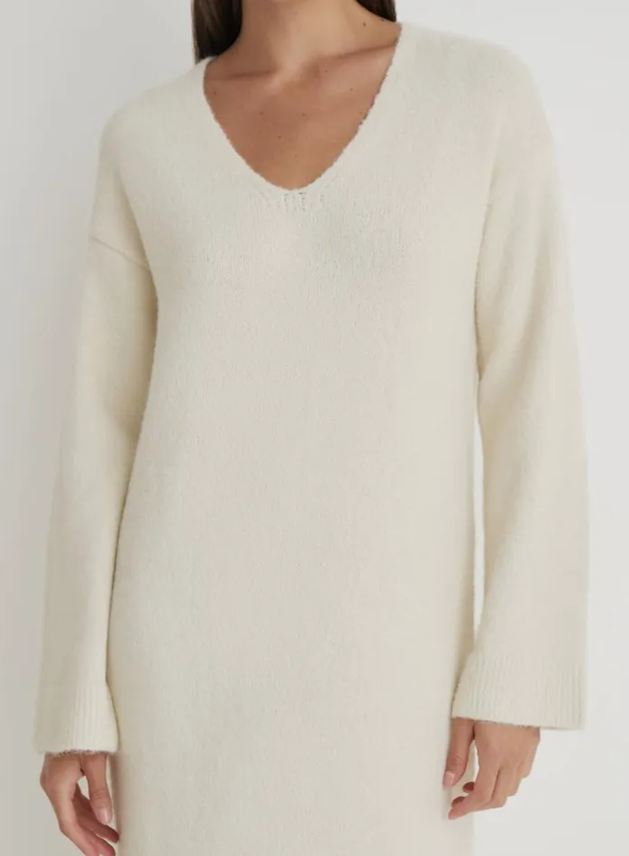 4th and Reckless Knitwear Women Cream V Neck Knitted Maxi Dress Dahlia