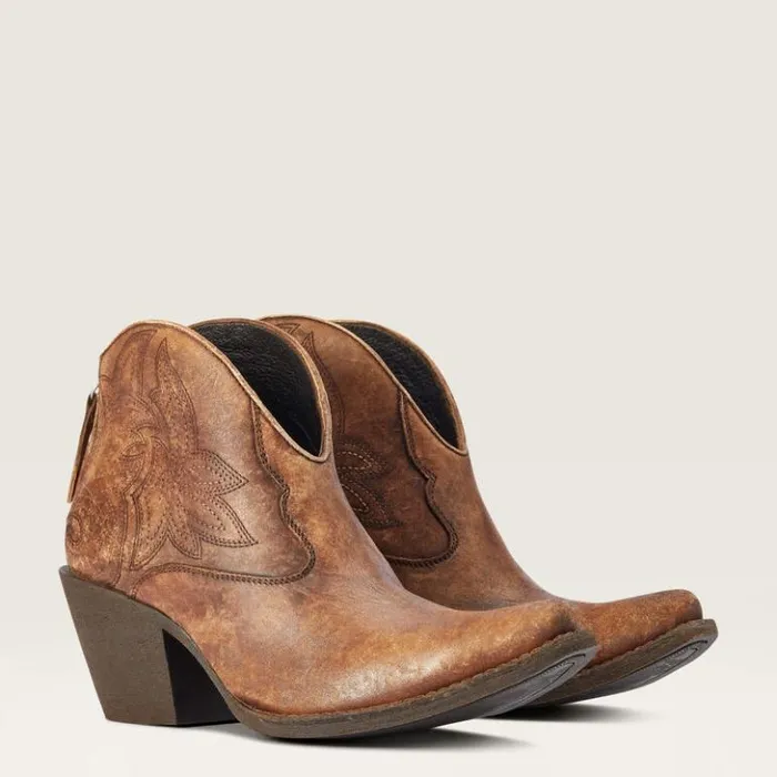 Ariat Western Boots Women Layla Western Boot Naturally Distressed Brown Ariat Western Boots Women Layla Western Boot Naturally Distressed Brown