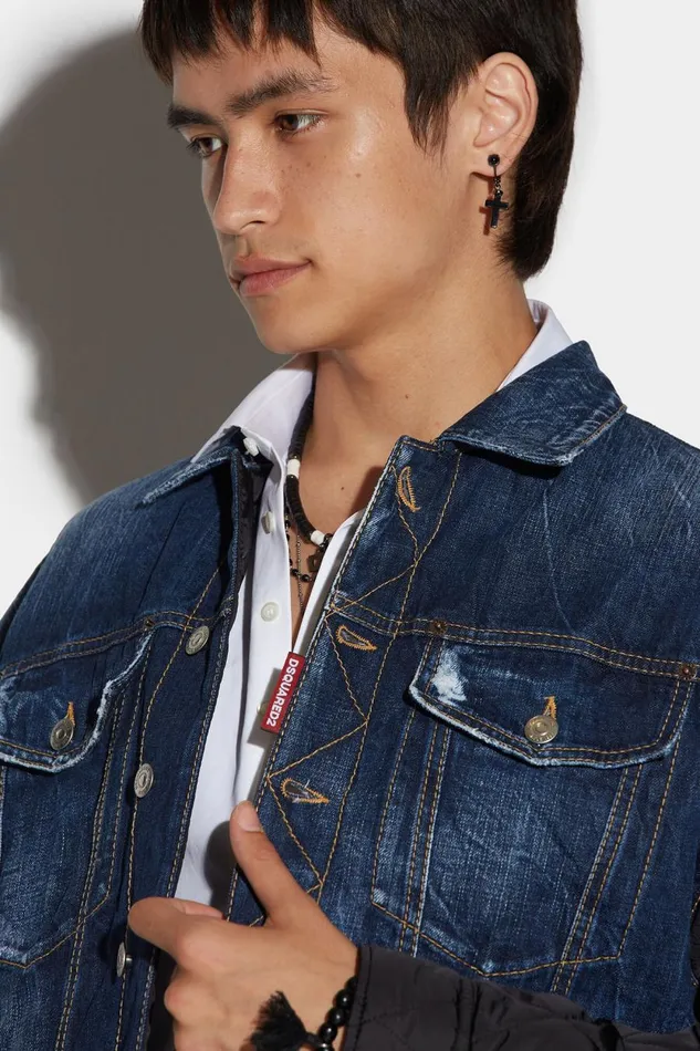 Dsquared2 D2 Quilted Mix Dropped Shoulder Jean Jacket BLUE Men Coats and Outerwear Dsquared2 D2 Quilted Mix Dropped Shoulder Jean Jacket BLUE Men Coats and Outerwear