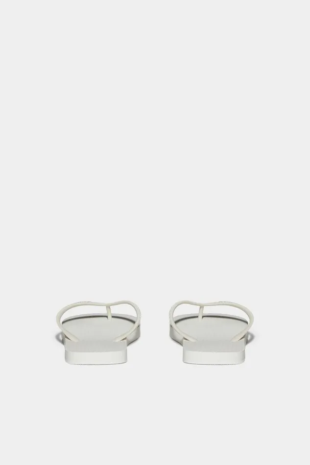 Dsquared2 Dsquared2 Logo Flip Flops WHITE Men Slides Dsquared2 Dsquared2 Logo Flip Flops WHITE Men Slides