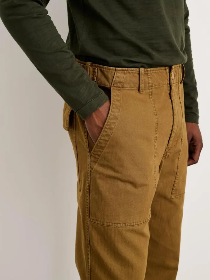 Field Pant In Herringbone Dark Khaki Men Alex Mill Pants