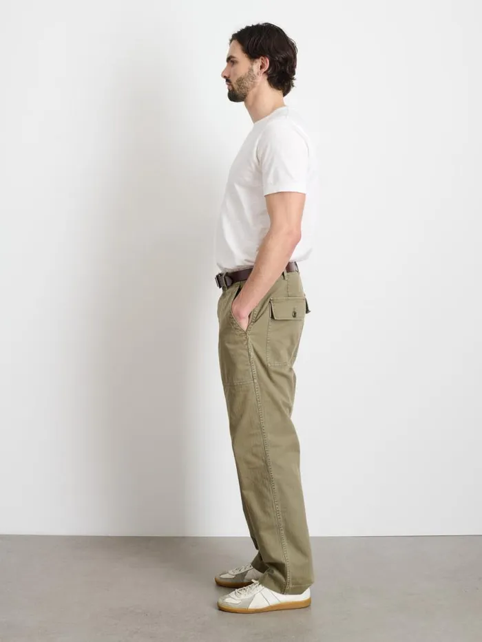 Field Pant In Herringbone Vintage Olive Men Alex Mill Pants
