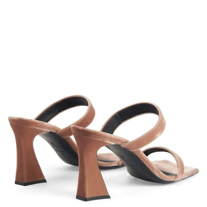 Giuseppe Zanotti Sandals Flaminia Brown 8211 Women Giuseppe Zanotti Sandals Flaminia Brown 8211 Women