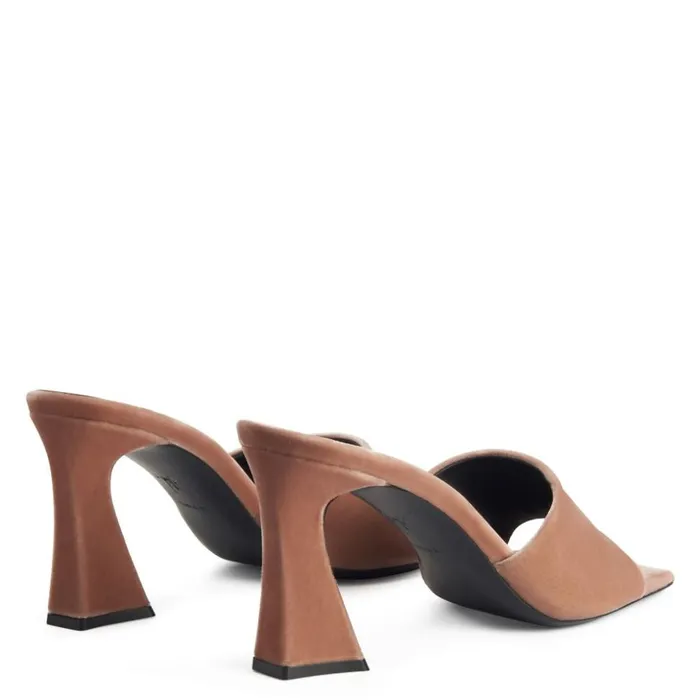 Giuseppe Zanotti Sandals Solhene Brown 8211 Women Giuseppe Zanotti Sandals Solhene Brown 8211 Women