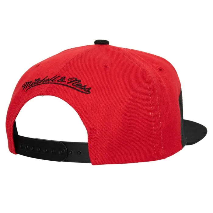 Hats and Headwear Men Mitchell and Ness Sharktooth Snapback HWC Philadelphia 76ers Hats and Headwear Men Mitchell and Ness Sharktooth Snapback HWC Philadelphia 76ers