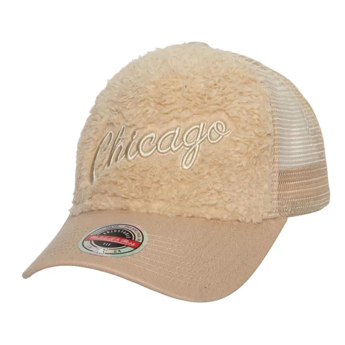 Hats and Headwear Men Mitchell and Ness Sherpa Trucker Snapback HWC Chicago Bulls
