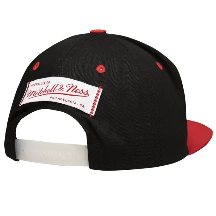 Hats and Headwear Men Mitchell and Ness The Info Snapback HWC Chicago Bulls Hats and Headwear Men Mitchell and Ness The Info Snapback HWC Chicago Bulls