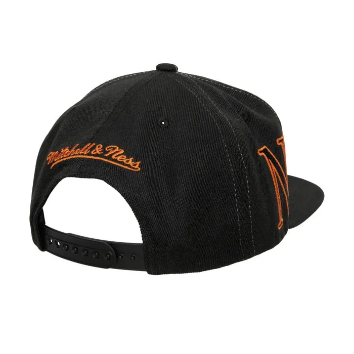 Hats and Headwear Men Mitchell and Ness Winner Circle Snapback New York Knicks