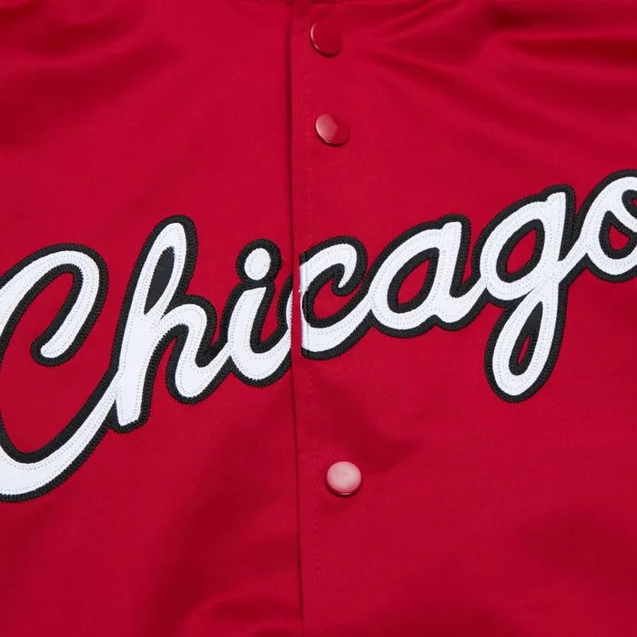 Jackets and Outerwear Men Mitchell and Ness Lightweight Satin Jacket Chicago Bulls Jackets and Outerwear Men Mitchell and Ness Lightweight Satin Jacket Chicago Bulls