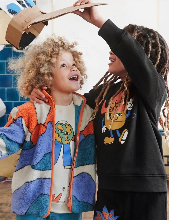 Kids Stella McCartney TShirts And Sweatshirt Cosmic Cowboy Graphic Sweatshirt Black Kids Stella McCartney TShirts And Sweatshirt Cosmic Cowboy Graphic Sweatshirt Black