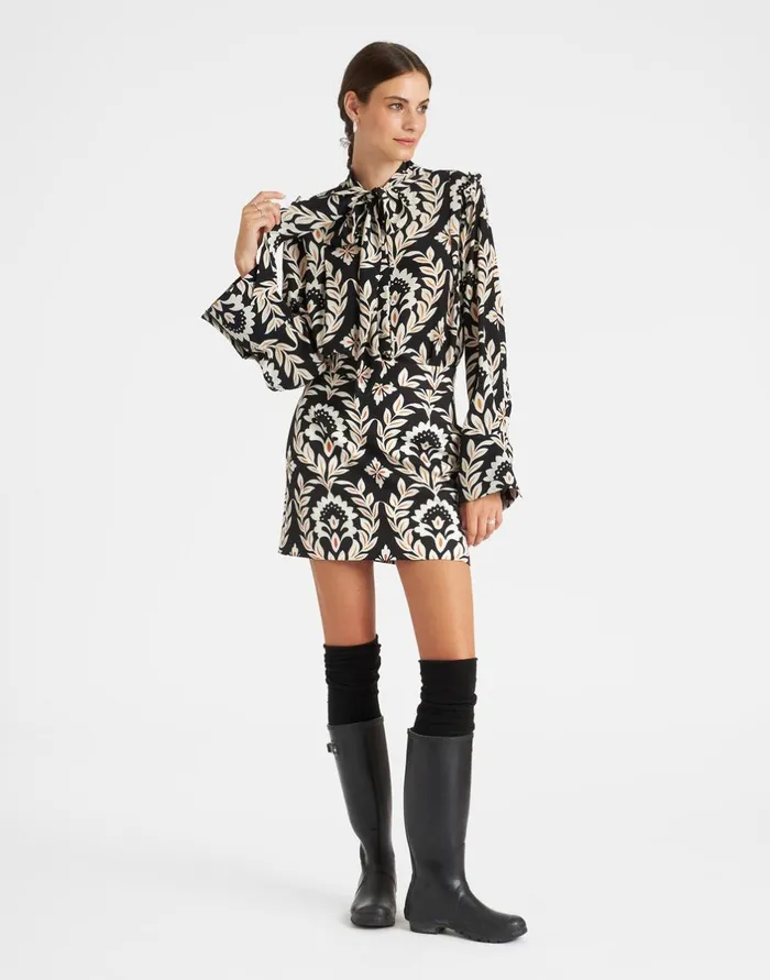 La Double J Ascot Shirt Ghirlanda Black In Crepe De Chine Ready To Wear Shirts and Tops La Double J Ascot Shirt Ghirlanda Black In Crepe De Chine Ready To Wear Shirts and Tops
