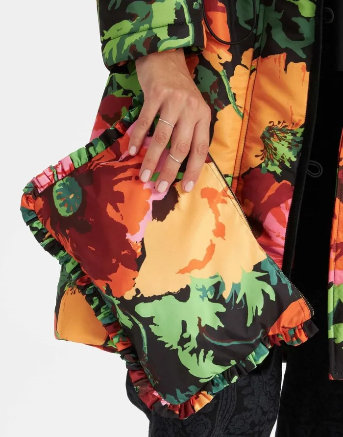 La Double J Hand Pochette Wonderland Black In Light Faille Ready To Wear Bags and Pochettes La Double J Hand Pochette Wonderland Black In Light Faille Ready To Wear Bags and Pochettes