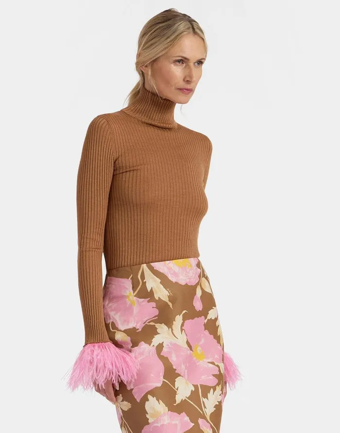 La Double J High Kick Top Camel In Ribbed Silk Cashmere With Feathers Ready To Wear Knitwear La Double J High Kick Top Camel In Ribbed Silk Cashmere With Feathers Ready To Wear Knitwear