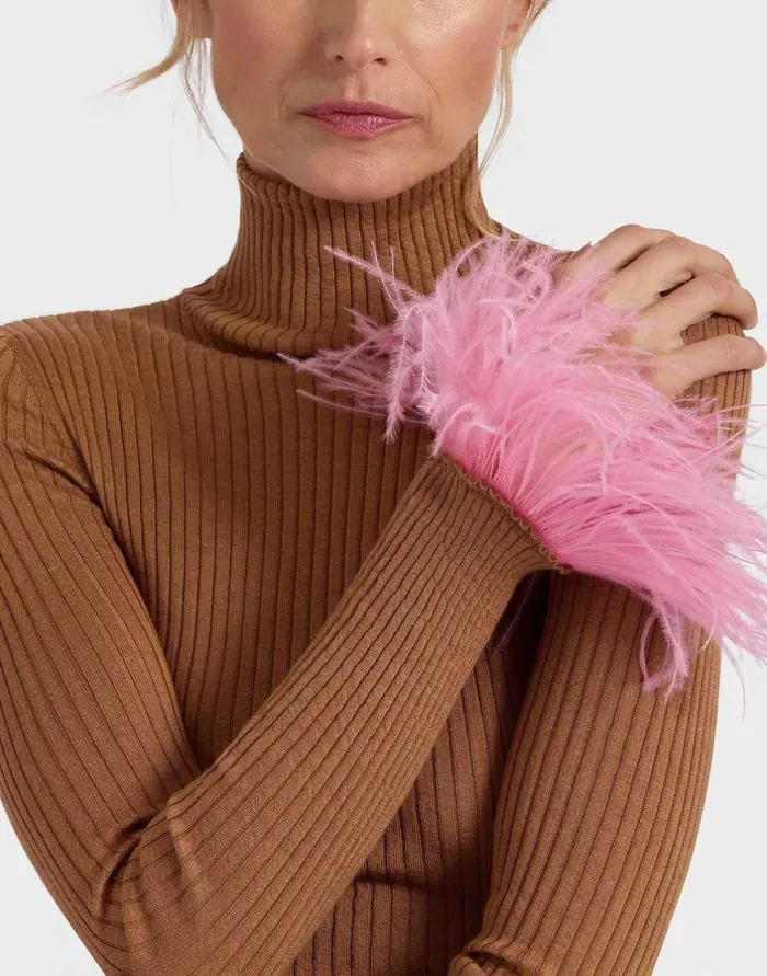 La Double J High Kick Top Camel In Ribbed Silk Cashmere With Feathers Ready To Wear Knitwear La Double J High Kick Top Camel In Ribbed Silk Cashmere With Feathers Ready To Wear Knitwear