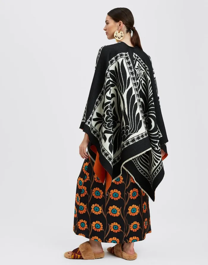La Double J Reversible Poncho Mix Tiles Black In Wool Ready To Wear Outerwear La Double J Reversible Poncho Mix Tiles Black In Wool Ready To Wear Outerwear