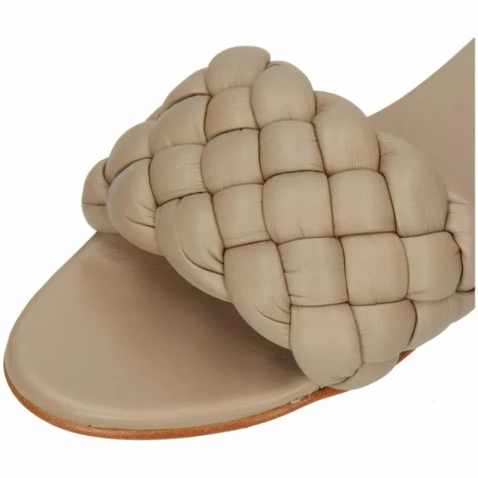 Melvin and Hamilton Hanna 78 Beige Women Mules