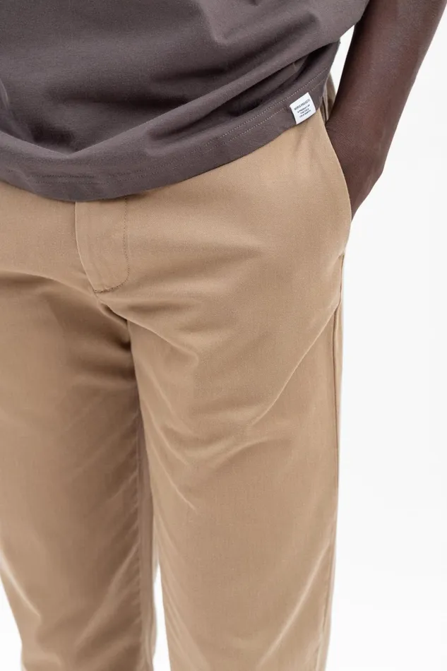 Men Aros Regular Light Stretch Chino Utility Khaki Norse Projects Trousers