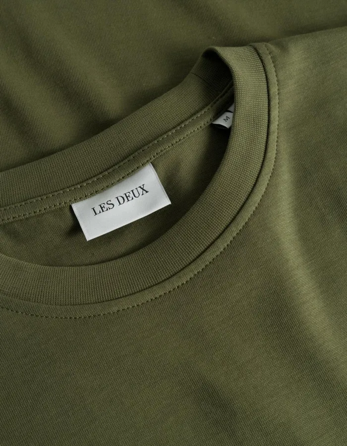 Men Les Deux Tshirts Crew LS TShirt 8211 Chive GreenLight Ivory