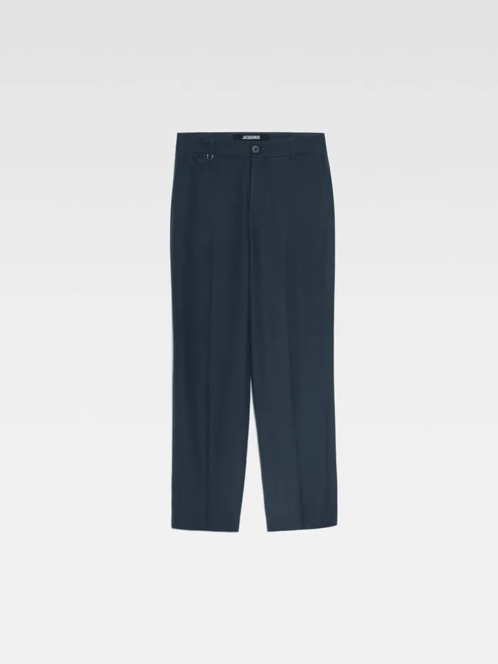 Men The Cabri Pants Dark Navy JACQUEMUS Trousers and Shorts Men The Cabri Pants Dark Navy JACQUEMUS Trousers and Shorts