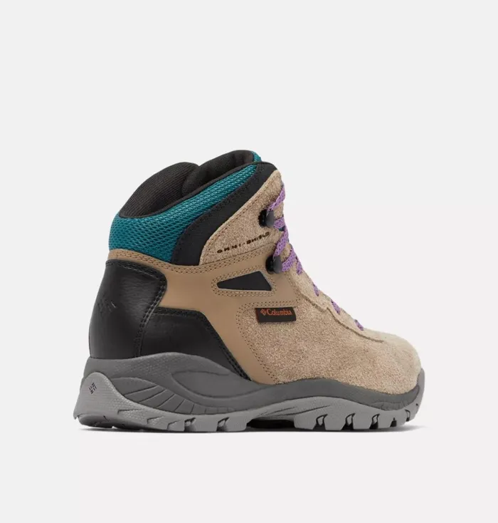 Newton Ridge BC Boot Wet Sand Cedar Womens Columbia Sportswear Boots