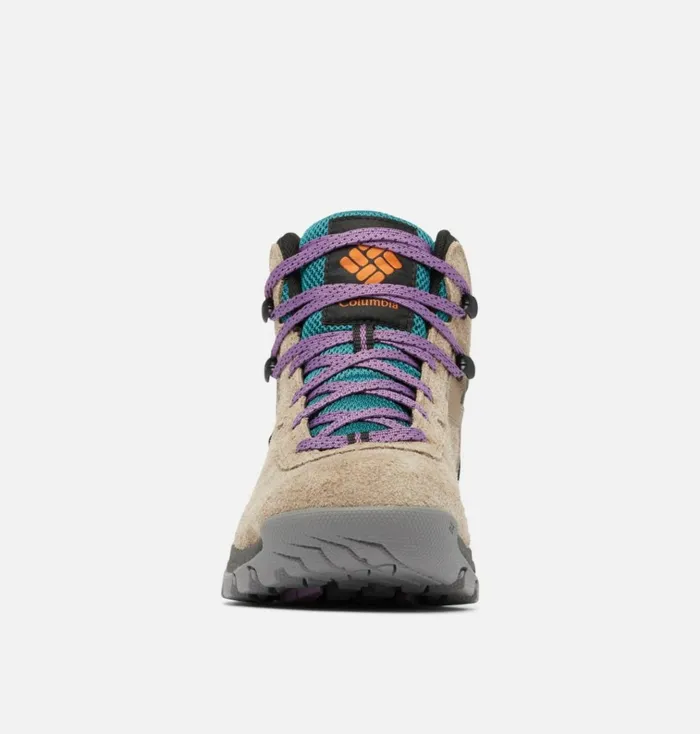 Newton Ridge BC Boot Wet Sand Cedar Womens Columbia Sportswear Boots