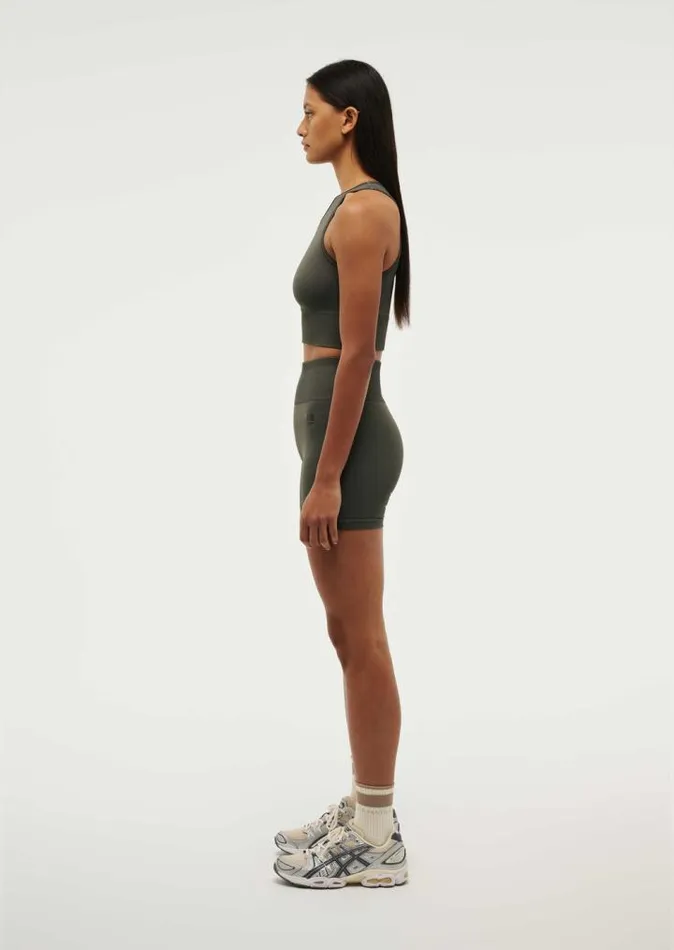 PE Nation Active Women RESTORE SEAMLESS TANK IN GUNMETAL PE Nation Active Women RESTORE SEAMLESS TANK IN GUNMETAL