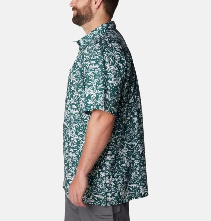 PFG Super Slack Tide Camp Shirt Big Dark Ivy Kona Kalikimaka Print Mens Columbia Sportswear Short Sleeve PFG Super Slack Tide Camp Shirt Big Dark Ivy Kona Kalikimaka Print Mens Columbia Sportswear Short Sleeve