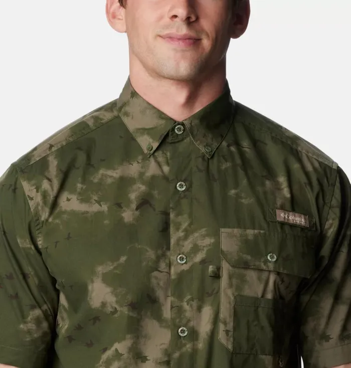 PHG Super Sharptail Short Sleeve Shirt Surplus Green Migration Print Mens Columbia Sportswear Short Sleeve PHG Super Sharptail Short Sleeve Shirt Surplus Green Migration Print Mens Columbia Sportswear Short Sleeve
