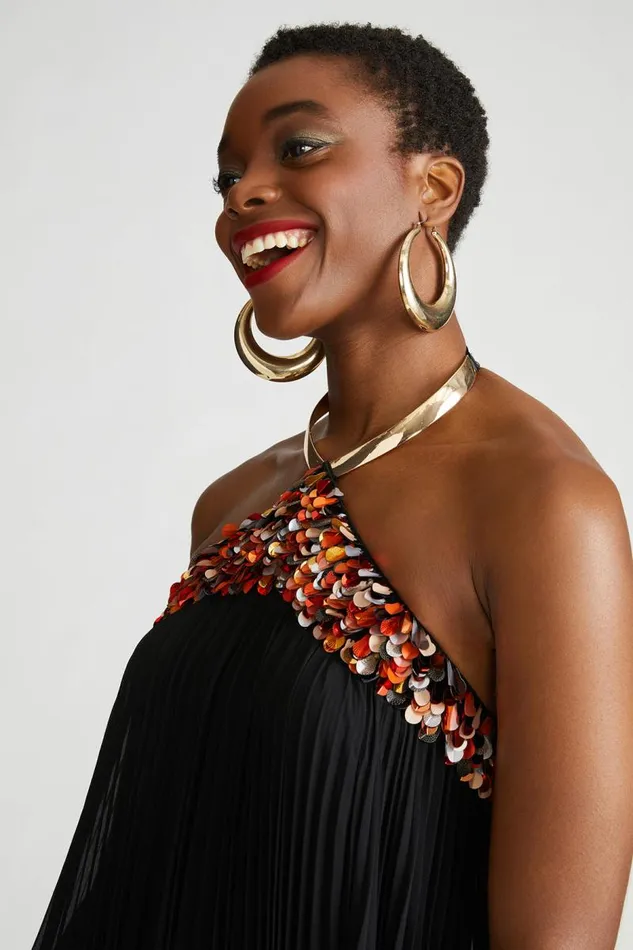 Pythia Gown In Pleated Chiffon Black Women Halston Dresses