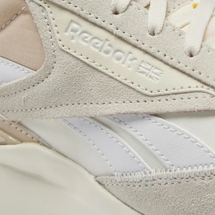 Reebok Classic Leather Legacy AZ Shoes Chalkalabastermodernbeige Women Classics