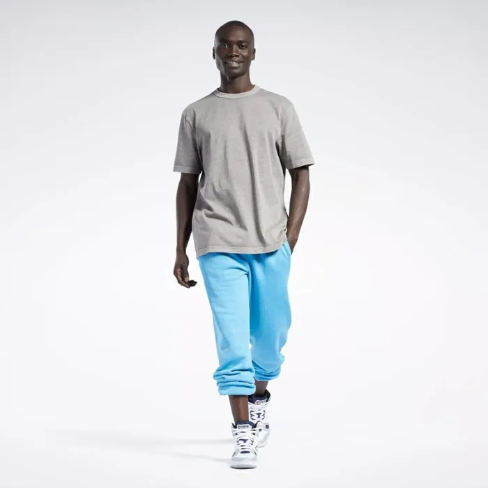 Reebok Classics Natural Dye TShirt Bouldergrey WomenMen Tops and TShirts