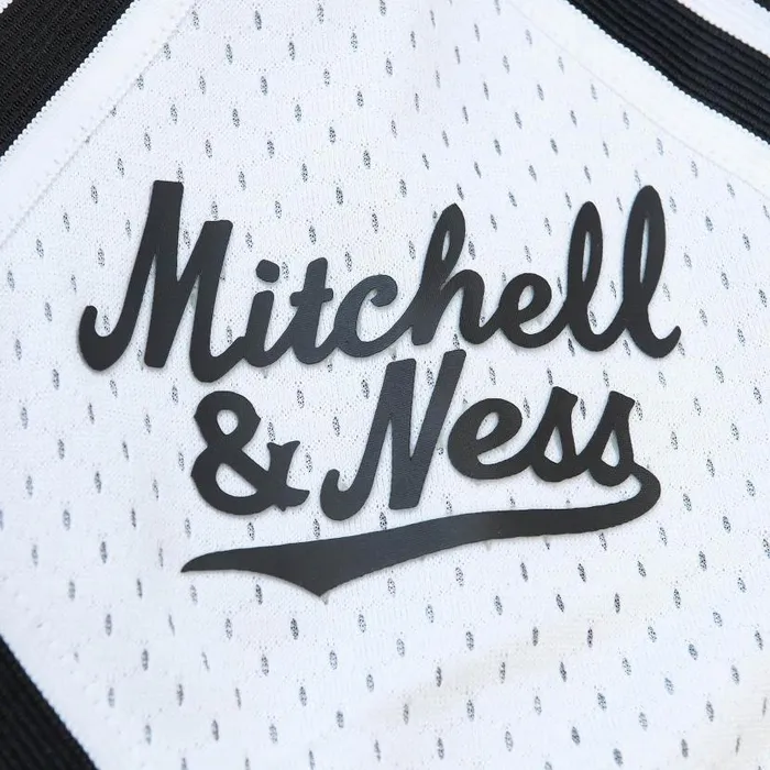 Shorts Men Mitchell and Ness Mitchell and Ness Diamond Script Shorts Shorts Men Mitchell and Ness Mitchell and Ness Diamond Script Shorts