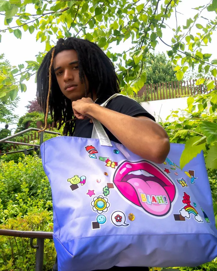 WomenMen BLAH BEACH TOTE SPRAYGROUND Beach and Gym Totes WomenMen BLAH BEACH TOTE SPRAYGROUND Beach and Gym Totes
