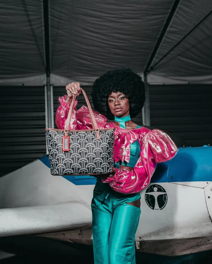 WomenMen ILLUCHAINS TOTE SPRAYGROUND Totes WomenMen ILLUCHAINS TOTE SPRAYGROUND Totes