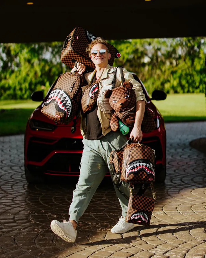 WomenMen LENTICULAR EFFECTS CROSSOVER CLUTCH W SHOULDER STRAP SPRAYGROUND Crossover Clutches WomenMen LENTICULAR EFFECTS CROSSOVER CLUTCH W SHOULDER STRAP SPRAYGROUND Crossover Clutches