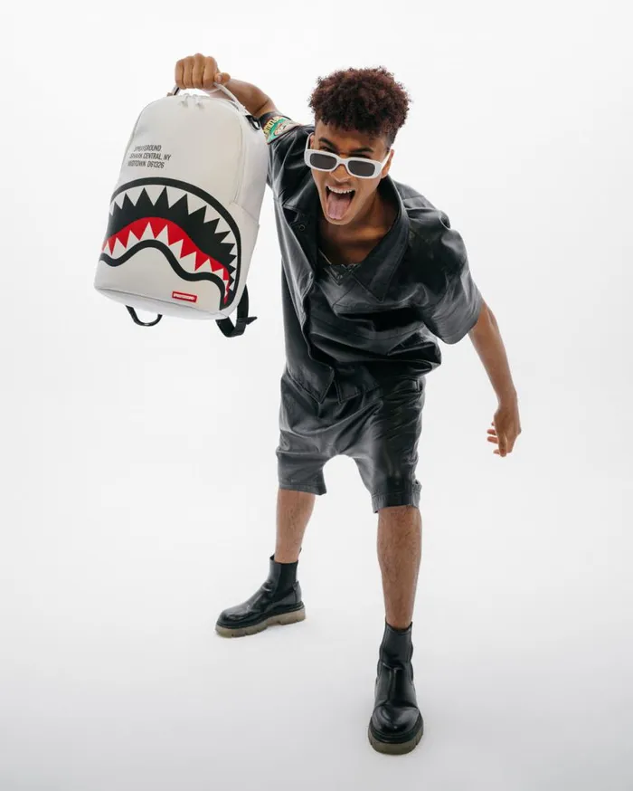 WomenMen SHARK CENTRAL WHT BACKPACK DLXV SPRAYGROUND Backpacks WomenMen SHARK CENTRAL WHT BACKPACK DLXV SPRAYGROUND Backpacks
