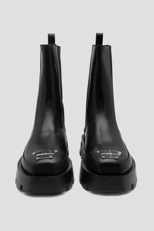 Women The 2000 Chelsea Boot Black MISBHV SHOES