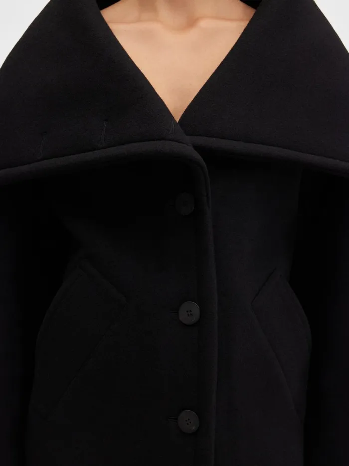 Women The Caruso Peacoat Black JACQUEMUS Coats and Jackets Women The Caruso Peacoat Black JACQUEMUS Coats and Jackets