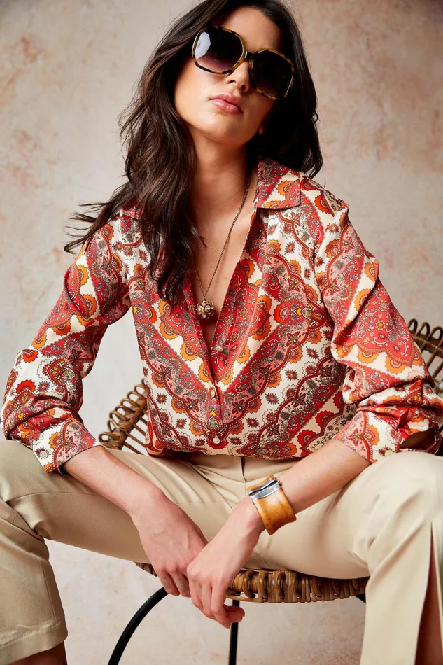 Women Tops and Sweaters Elie Tahari Silk Tile Print Button Down Shirt Royal Tile Print